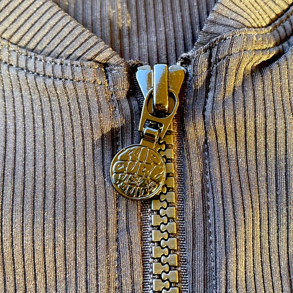 🔶🔸RIP CURL PREMIUM ZIP RIBED RASH GUARD🔸🔶 - Picture 8 of 11